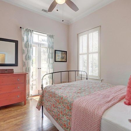 Charm On Liberty Apartment Savannah Exterior foto