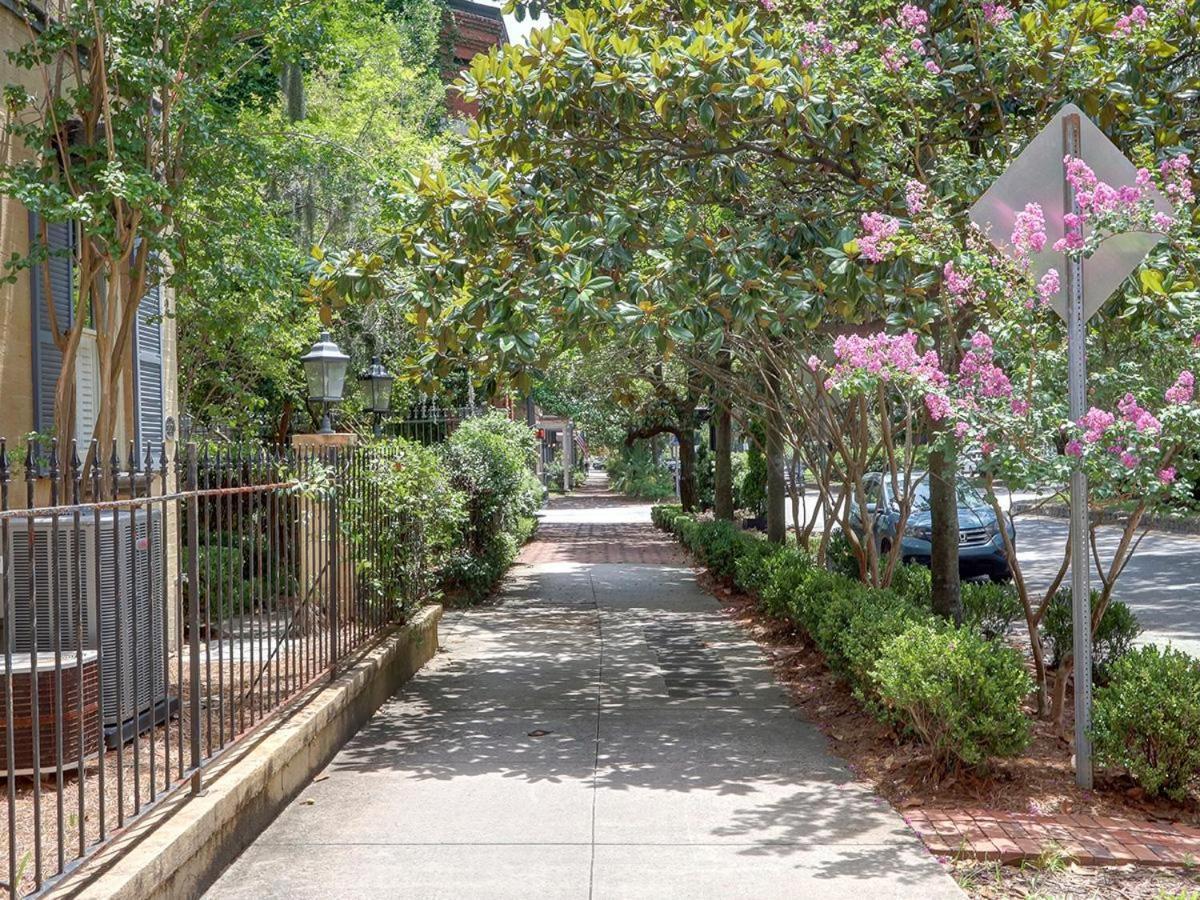 Charm On Liberty Apartment Savannah Exterior foto